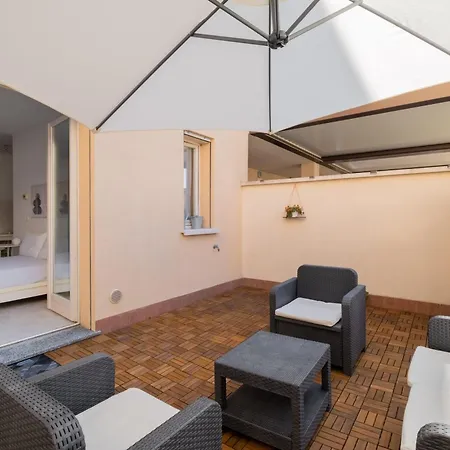 Homeby, Savena Terrace Apartment *