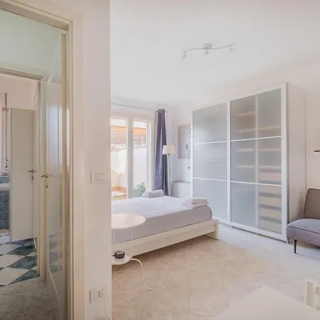 Homeby, Savena Terrace