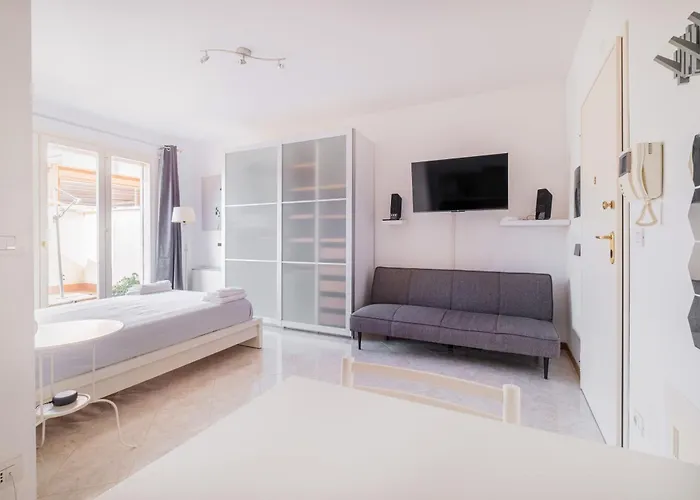 Homeby, Savena Terrace