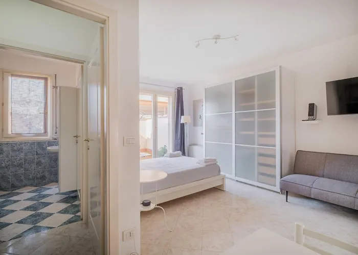 Homeby, Savena Terrace